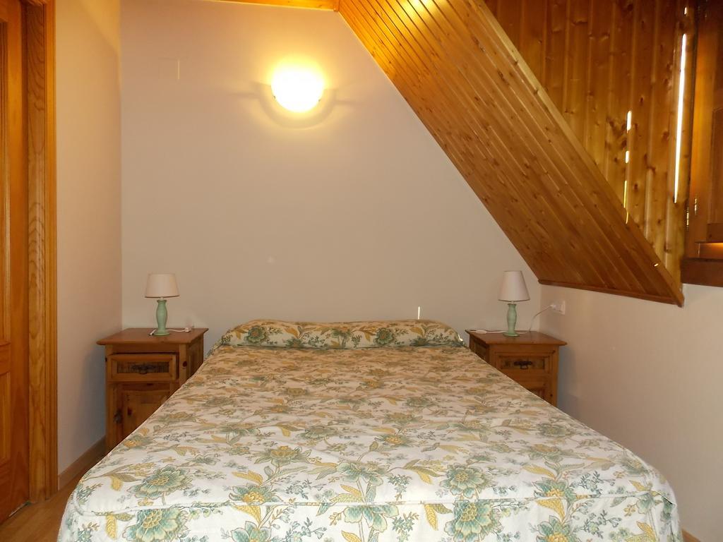 Apartamentos Fidalgo Sandiniés الغرفة الصورة