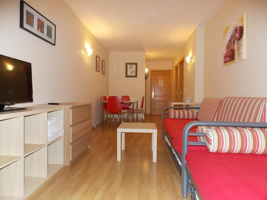 Apartamentos Fidalgo Sandiniés الغرفة الصورة