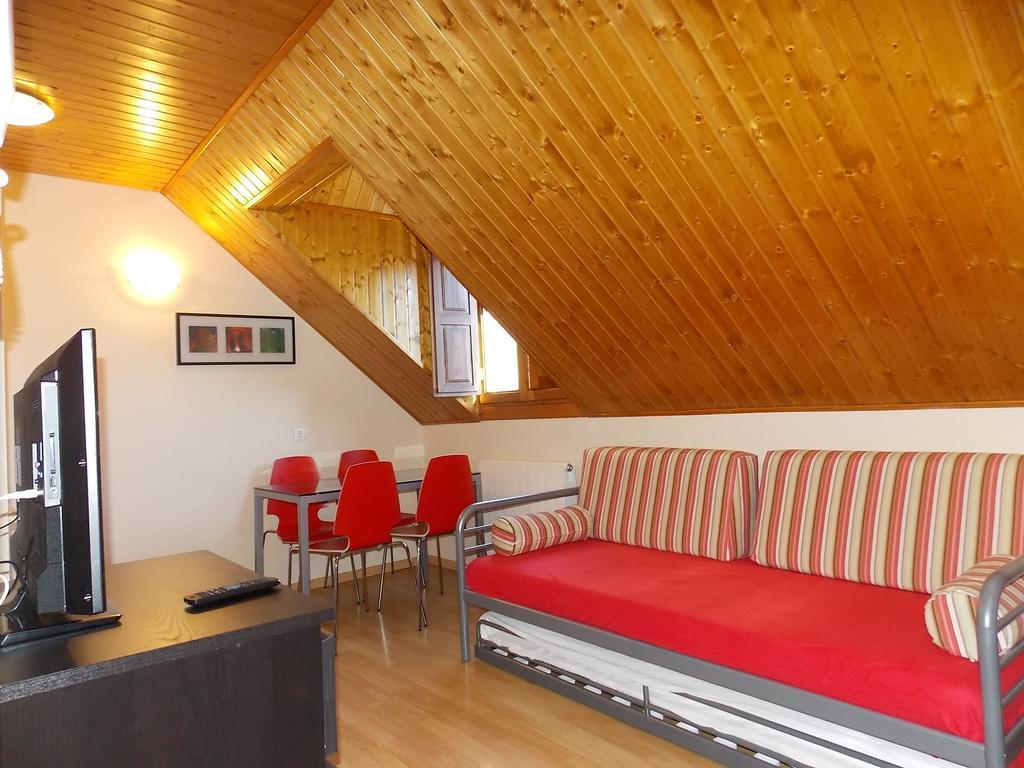 Apartamentos Fidalgo Sandiniés المظهر الخارجي الصورة